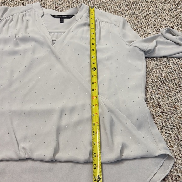 White House Black Market Gray Wrap Bubble Front Blouse with Tiny Studs. Size 8 - Picture 12 of 13